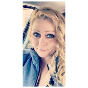 Meet your Posher, Tiffanie